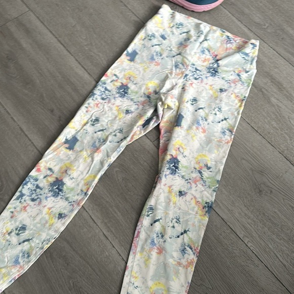Extra high rise old navy leggings go dry size m - Picture 2 of 5